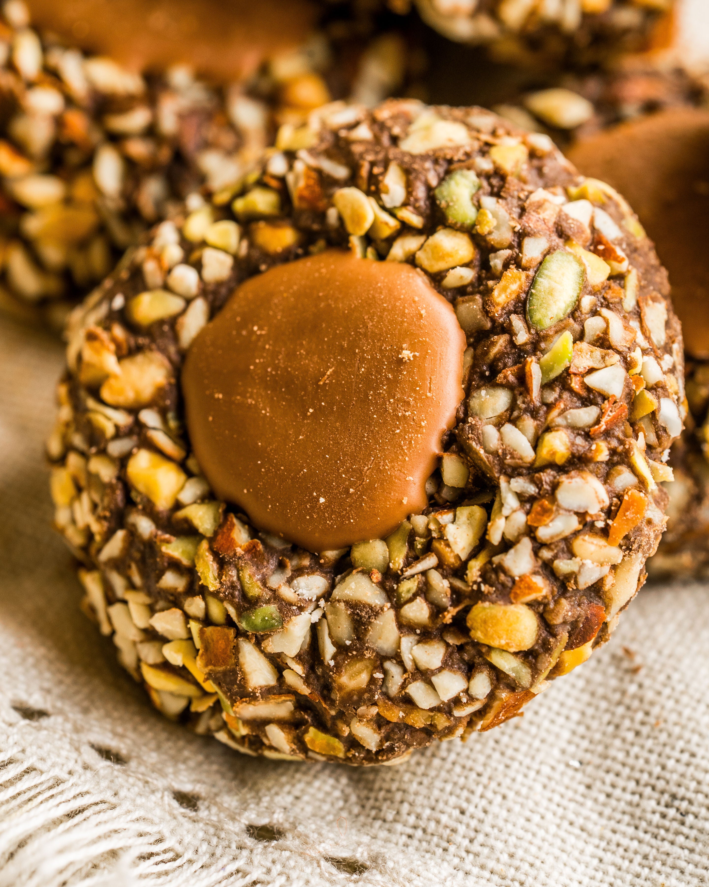 Choco Donut | Caramel Almond